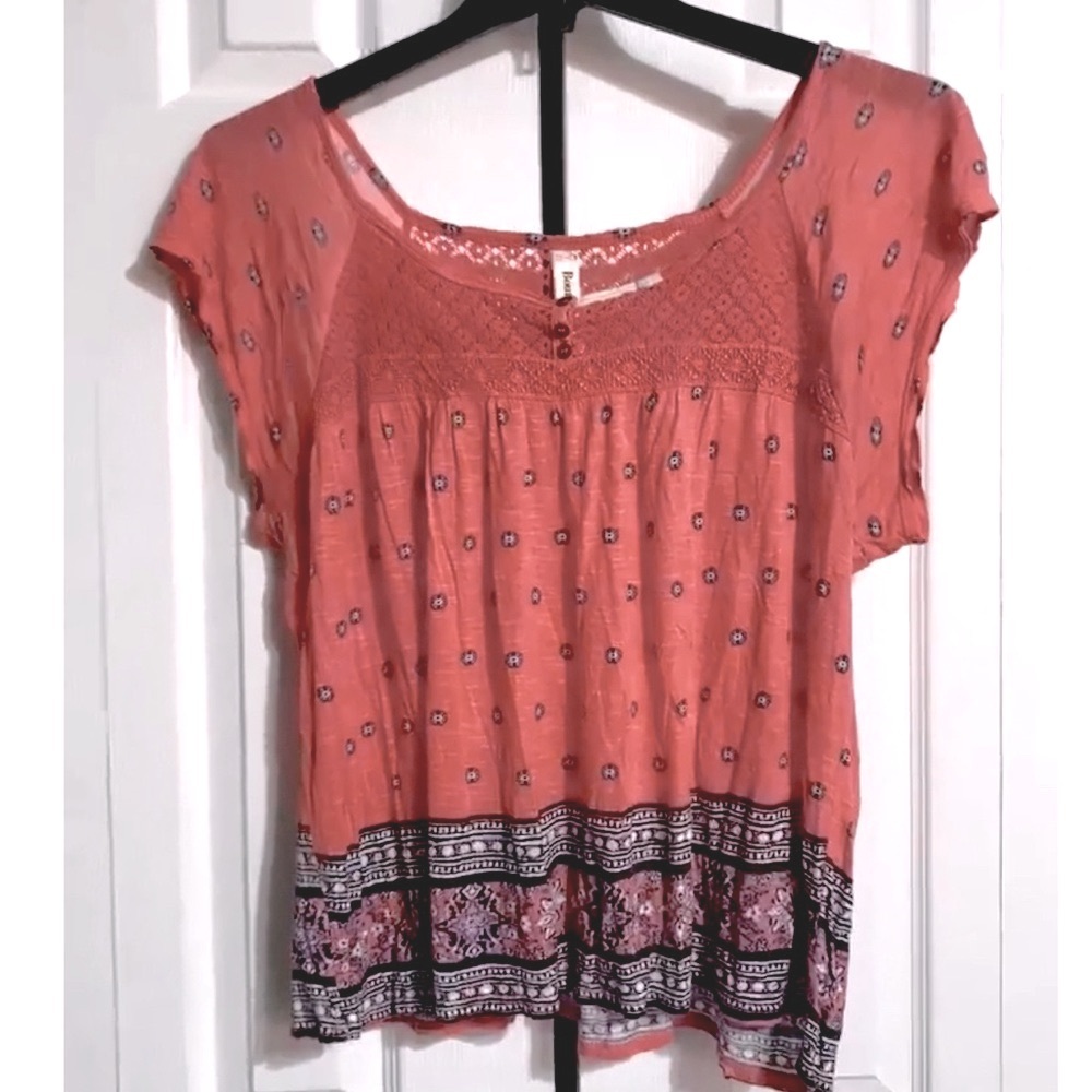 b & b Boutique peach & blue lightweight knit tee shirt top size XL